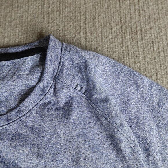 Lululemon Shirt Medium Blue Heather Solid Raglan License to Train - Picture 6 of 7